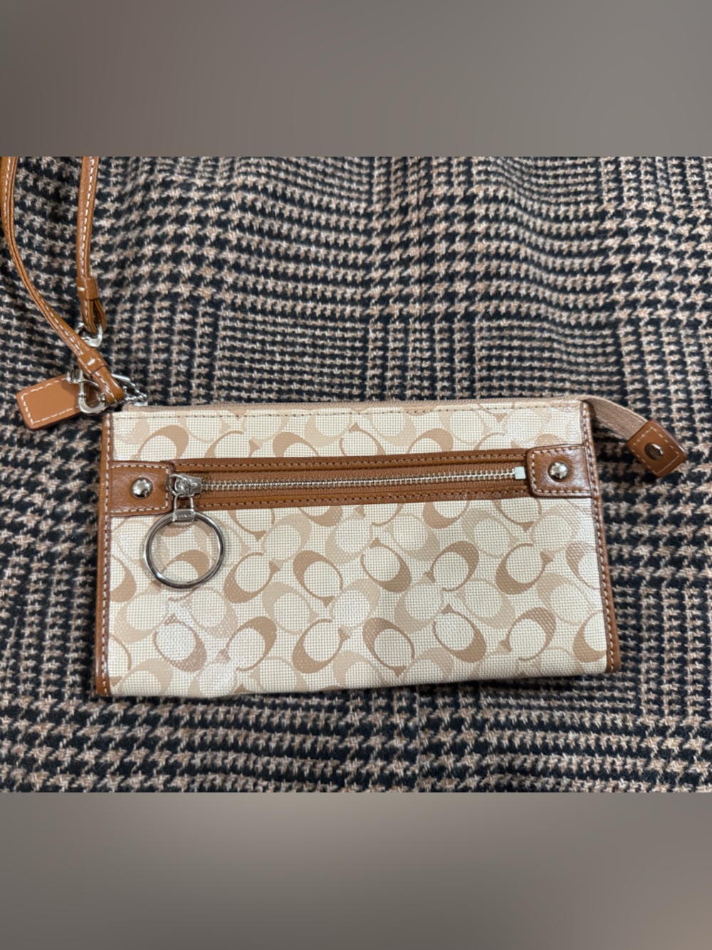 Coach Chelsea Signature Wristlet